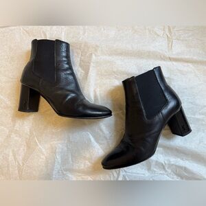 YSL Chelsea Boots Size 37.5